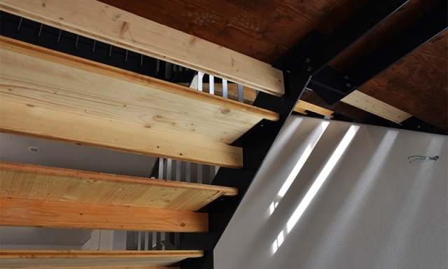Escaliers métalliques